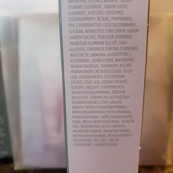 Mary Kay Timewise Minimize Age 3D 4 in 1 - Picture 6 of 6